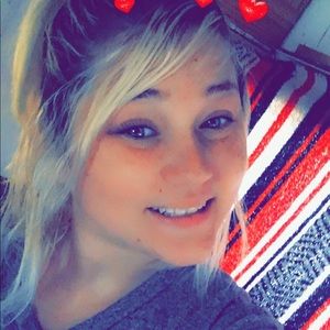 Meet your Posher, Seora